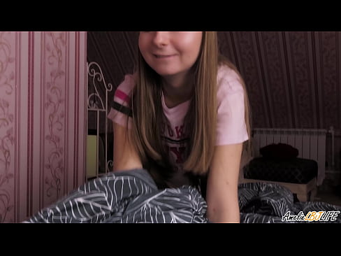 ❤️ Si Blondie misuso pag-ayo sa iyang BFF ug Nakuha ang cum sa iyang baba ❤️ Sex video sa amon ❌❤