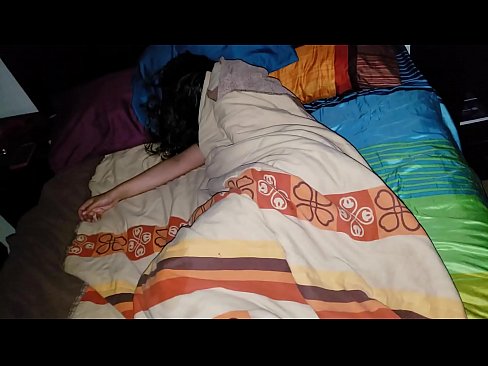 ❤️ Stepson nga gibadlong ang iyang batan-ong ina-ina samtang siya natulog. ❤️ Sex video sa amon ❌❤