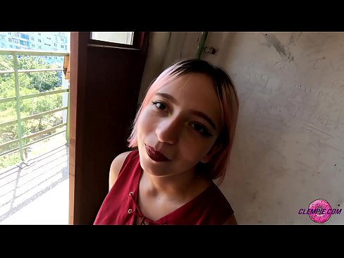 ❤️ Estudyante Sensual Nagsuso sa usa ka Estranghero sa Outback - Cum Sa Iyang Nawong ❤️ Sex video sa amon ❌❤
